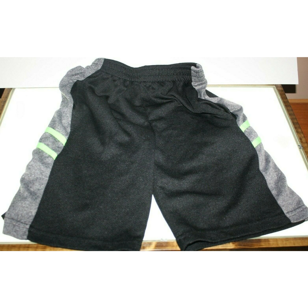 3/$15 Quad Seven Boy's Shorts Size M(8/10) Athletic Black, Gray & Lime Green